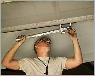 Golden Garage Door Repair Service Las Vegas, NV 702-707-2067 - 10-install-cont